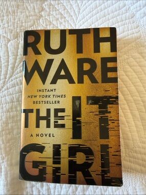 The It Girl by Ruth Ware